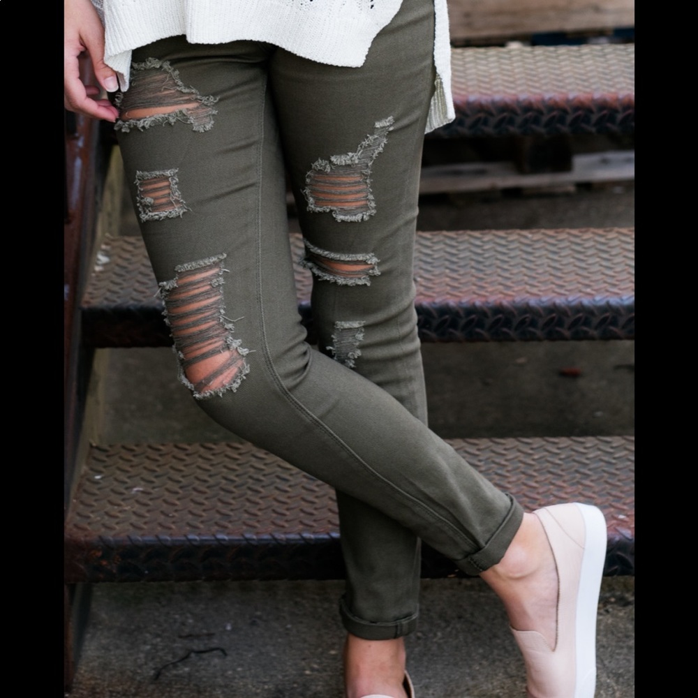 Skinny & ripped Olive Pants